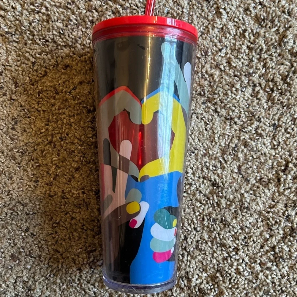 Starbucks Venti Love Heart Hand Tumbler 24 oz. Preloved great condition